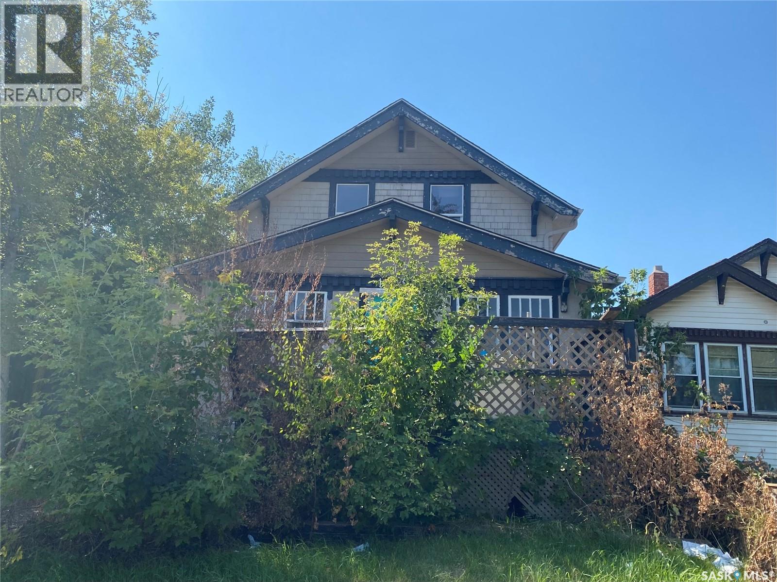1038 Retallack St, Regina, SK S4T 2H3