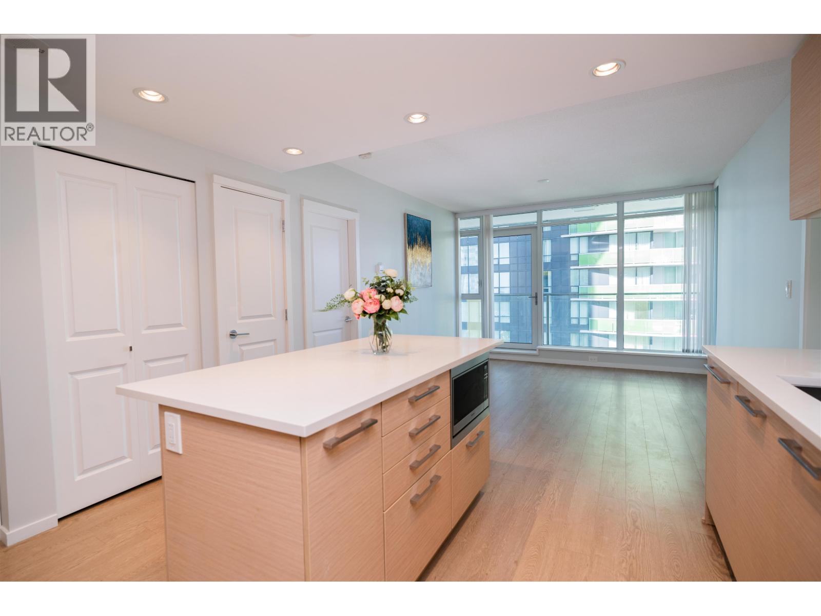 6700 Dunblane Avenue Unit 1005, Burnaby, BC V5H 0J3