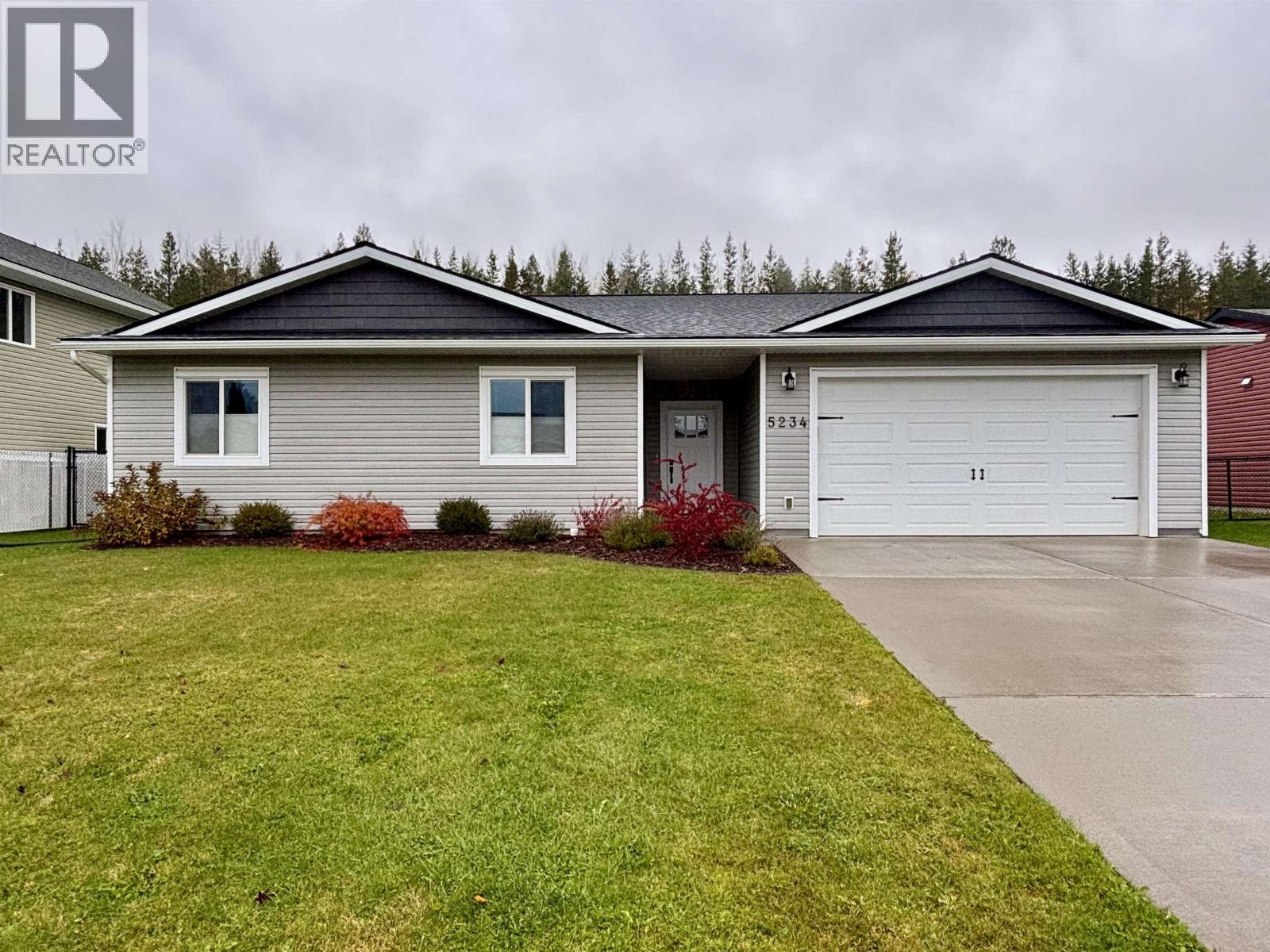 5234 Smith Ave, Terrace, BC V8G 0H1