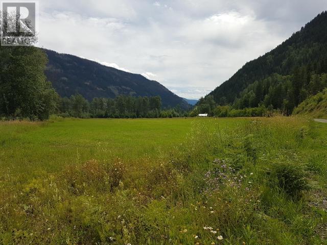 3558 Roundtop Rd, Clearwater, BC V0E 1N2