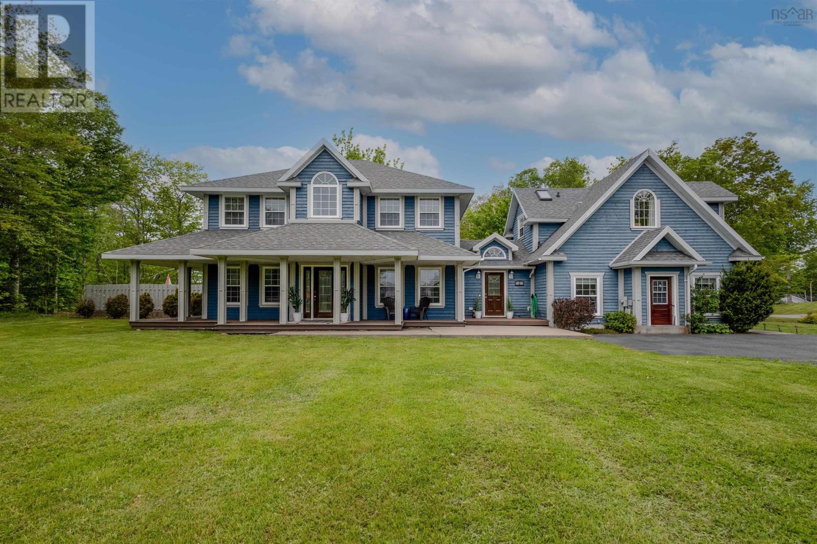 7 Delta Dr, Howie Centre, NS B1L 1G9