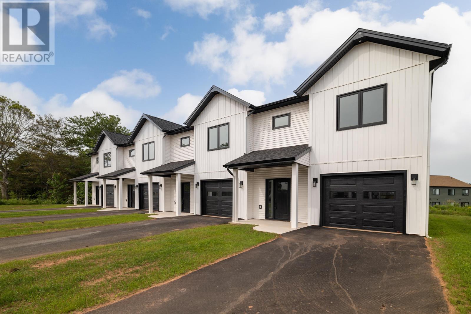 45 Kelly Hts, Stratford, PE C1B 4M3