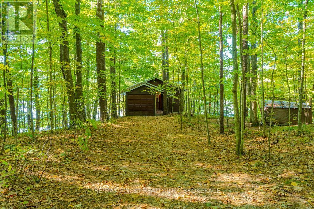 2305a Opinicon Road, Rideau Lakes, ON K0G 1P0