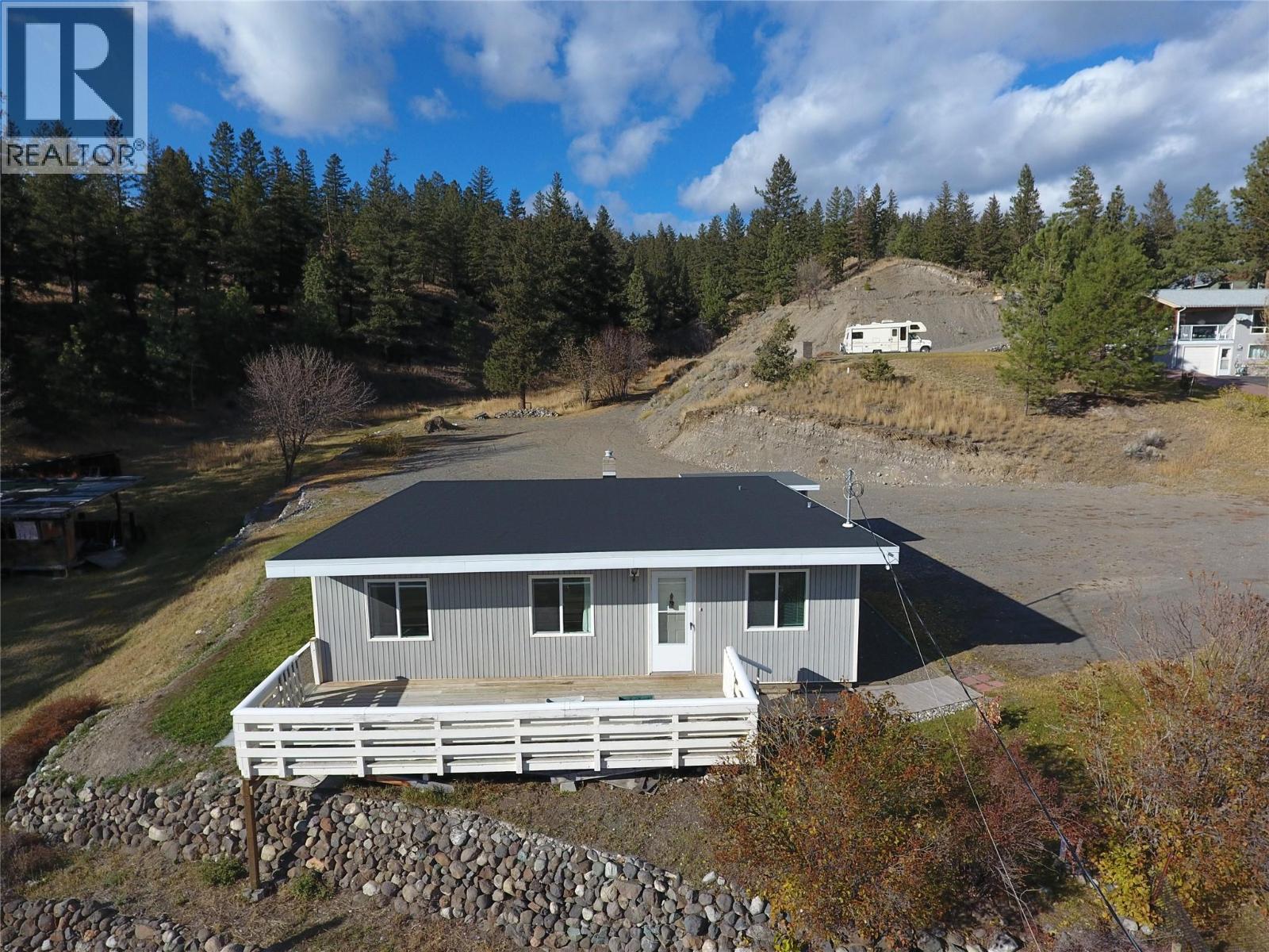 409 Lebourdais Ave, Clinton, BC V0K 1K0