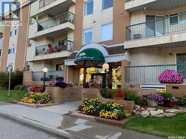 301 Cree Crescent Unit 403, Saskatoon, SK S7K 7Y3