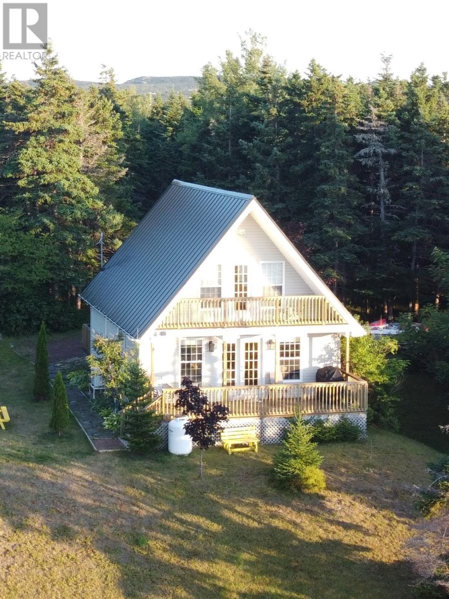 7 Grenfell Dr, Clarke's Beach, NL A0A 1W0