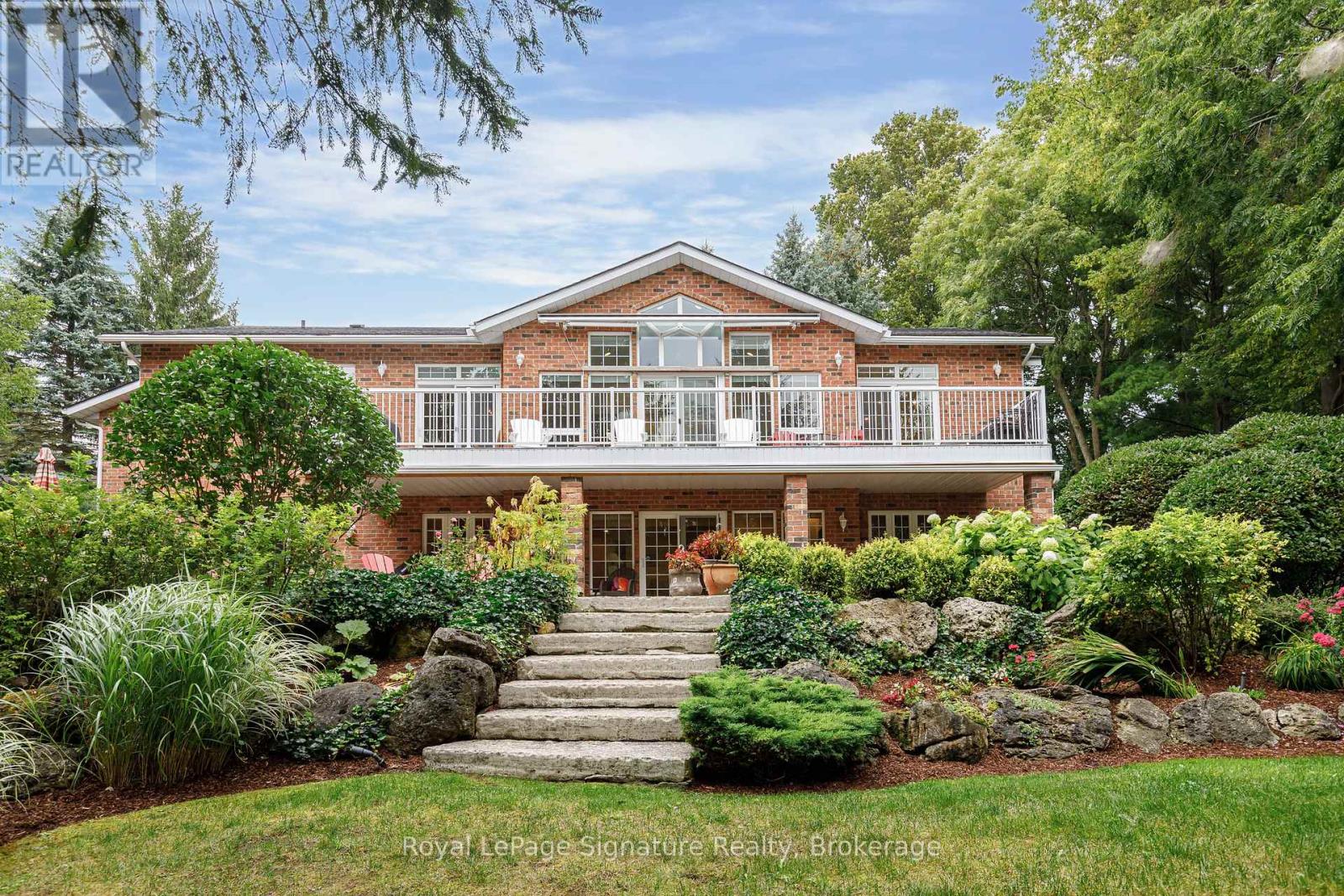 180 Russell St E, The Blue Mountains, ON N0H 2P0