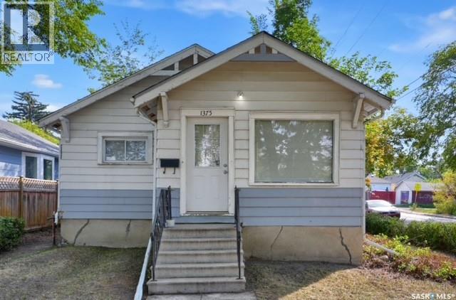 1375 Elphinstone St, Regina, SK S4T 3M5