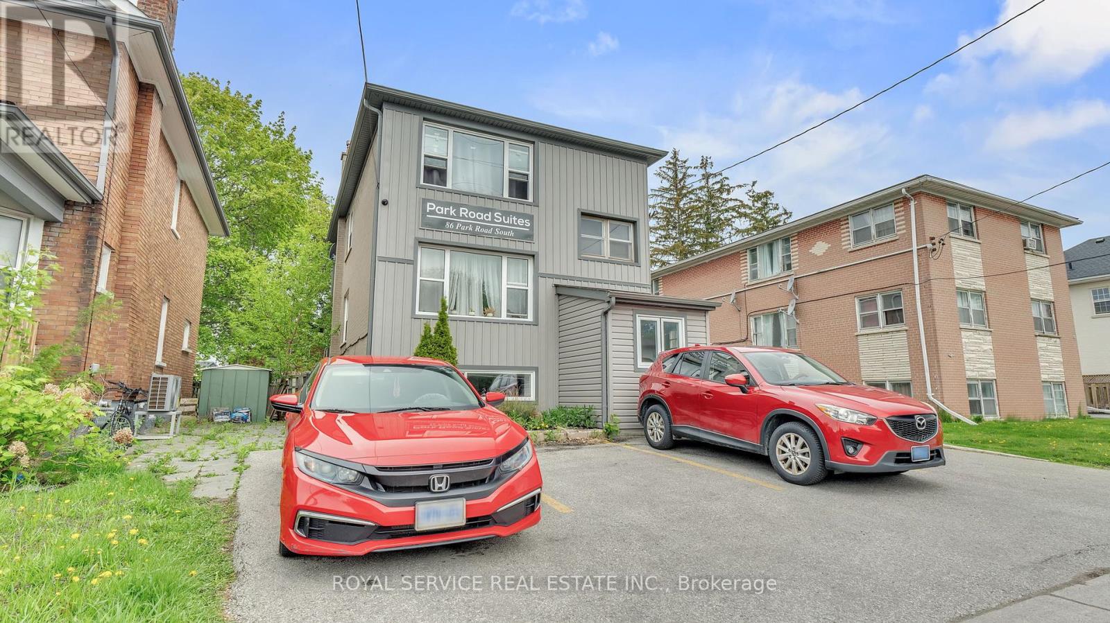 86 Park Rd S, Oshawa, ON L1J 4G9