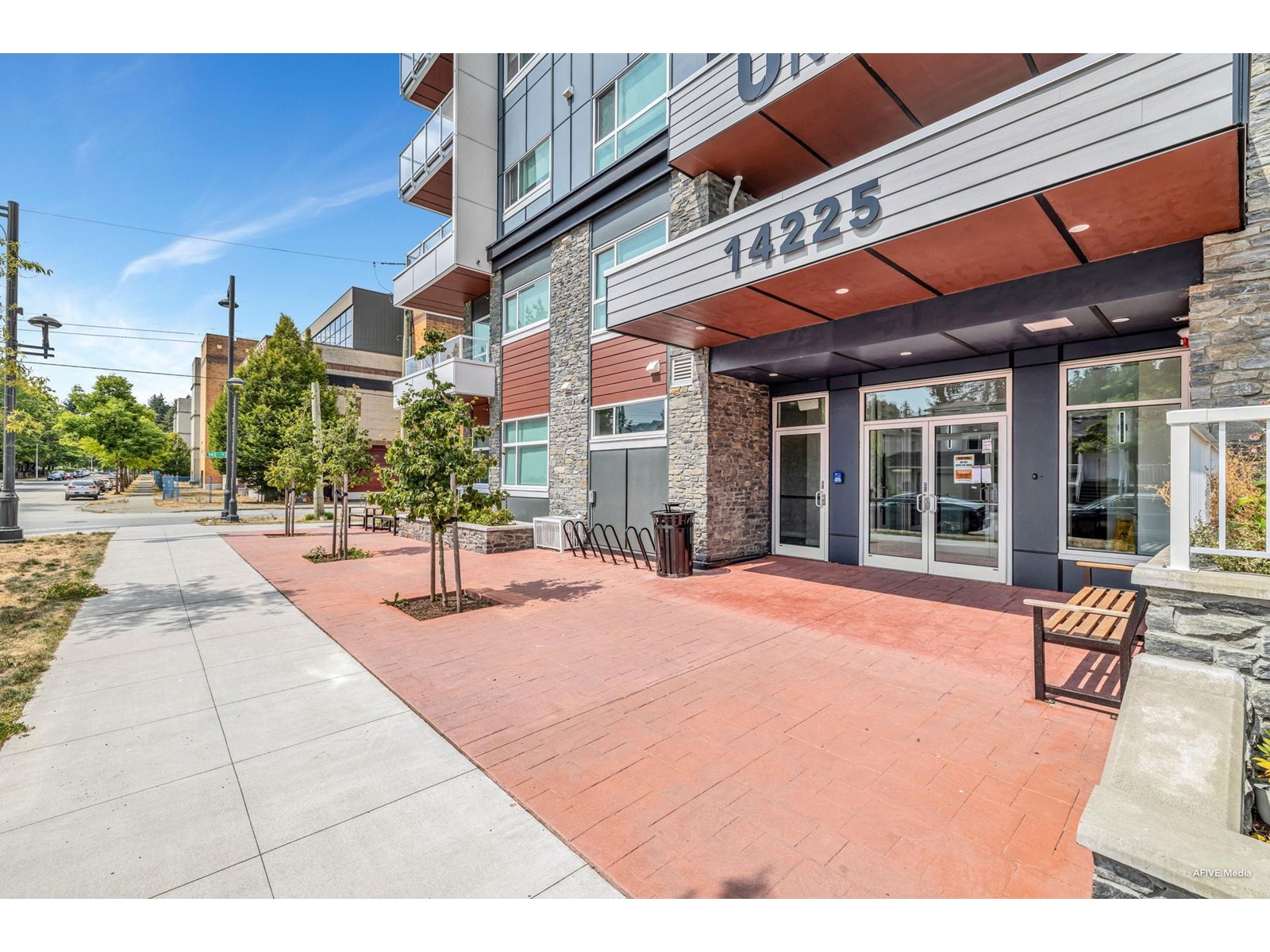 14225 103a Avenue Unit 314, Surrey, BC V3T 1T1