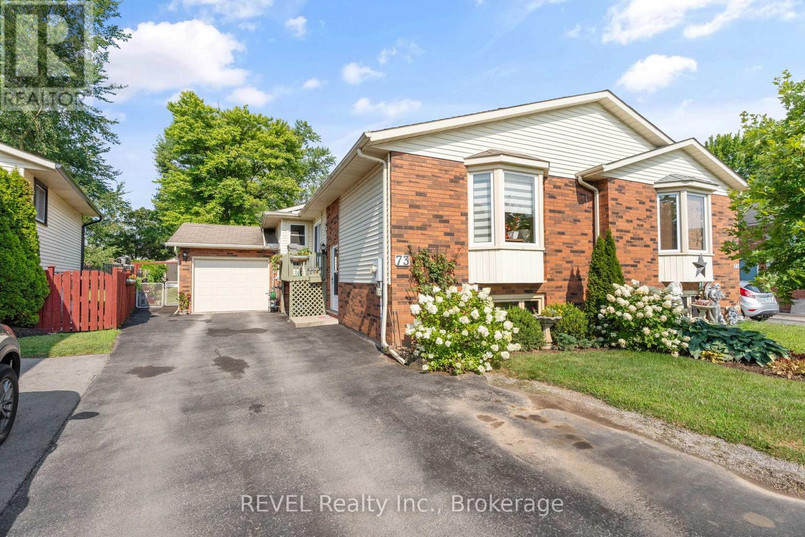 73 Chapel Hill Cres, Welland, ON L3C 6G8