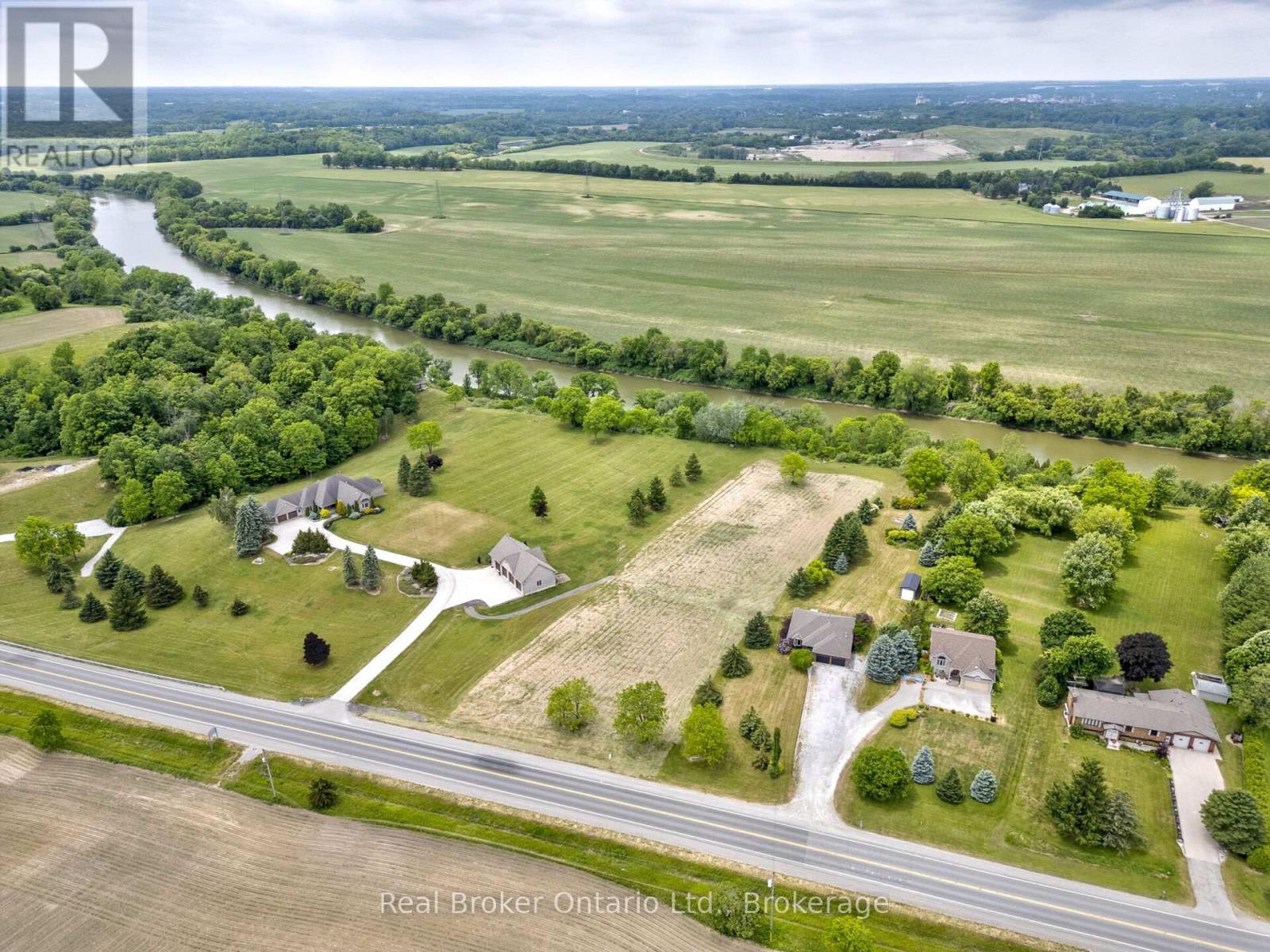 307 Brant County 18 Rd, Brant Brantford Twp, ON N3T 5L9