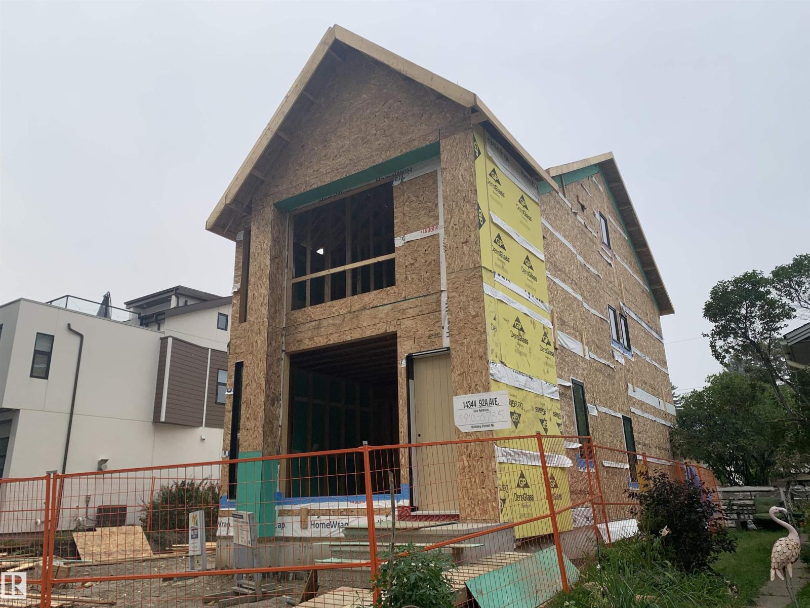 92 Av Nw Unit 14344 #a, Edmonton, AB T5R 5E4