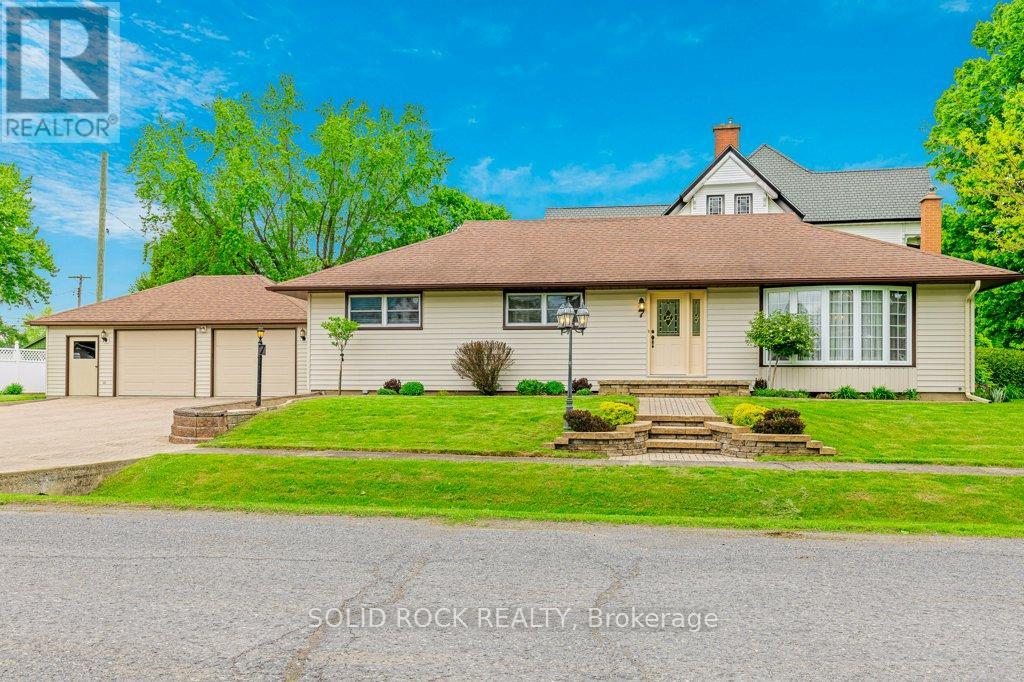 7 Brouse Dr, South Dundas, ON K0E 1K0