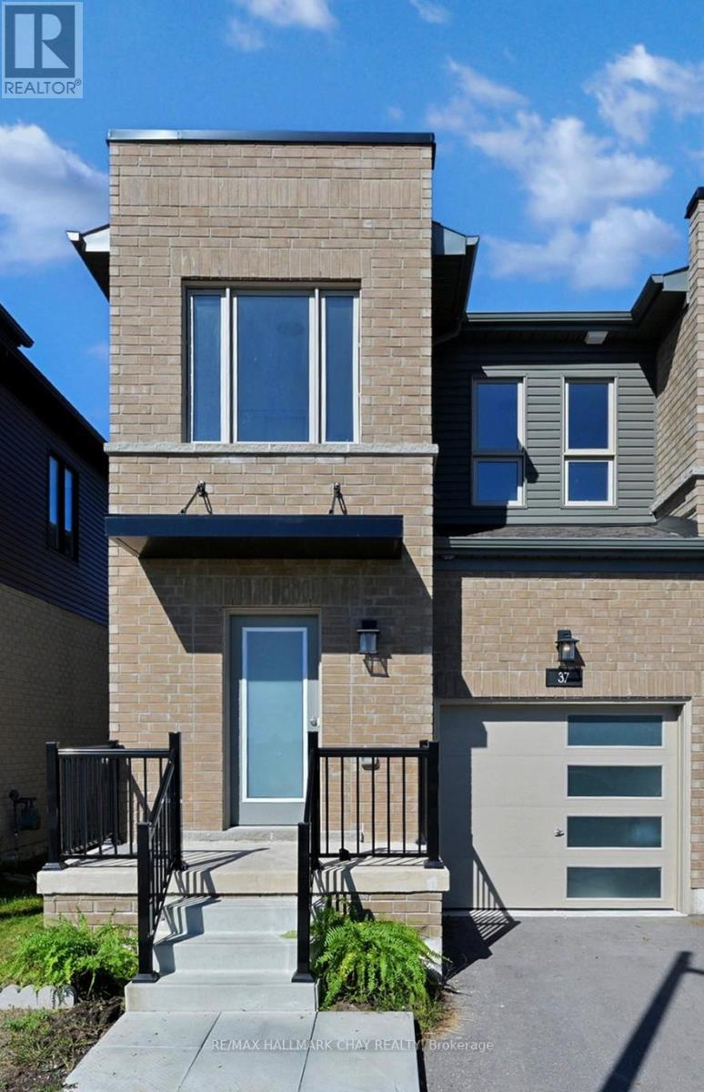 37 Turnberry Ln, Barrie, ON L9J 0M8