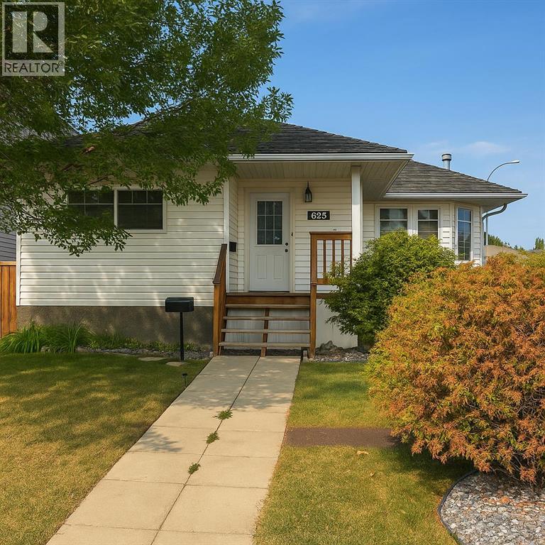 625 Lancaster Dr, Red Deer, AB T4R 3N8