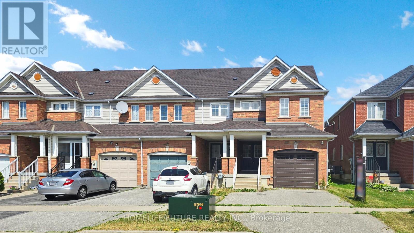5 Holloway Rd, Markham, ON L3S 4P4