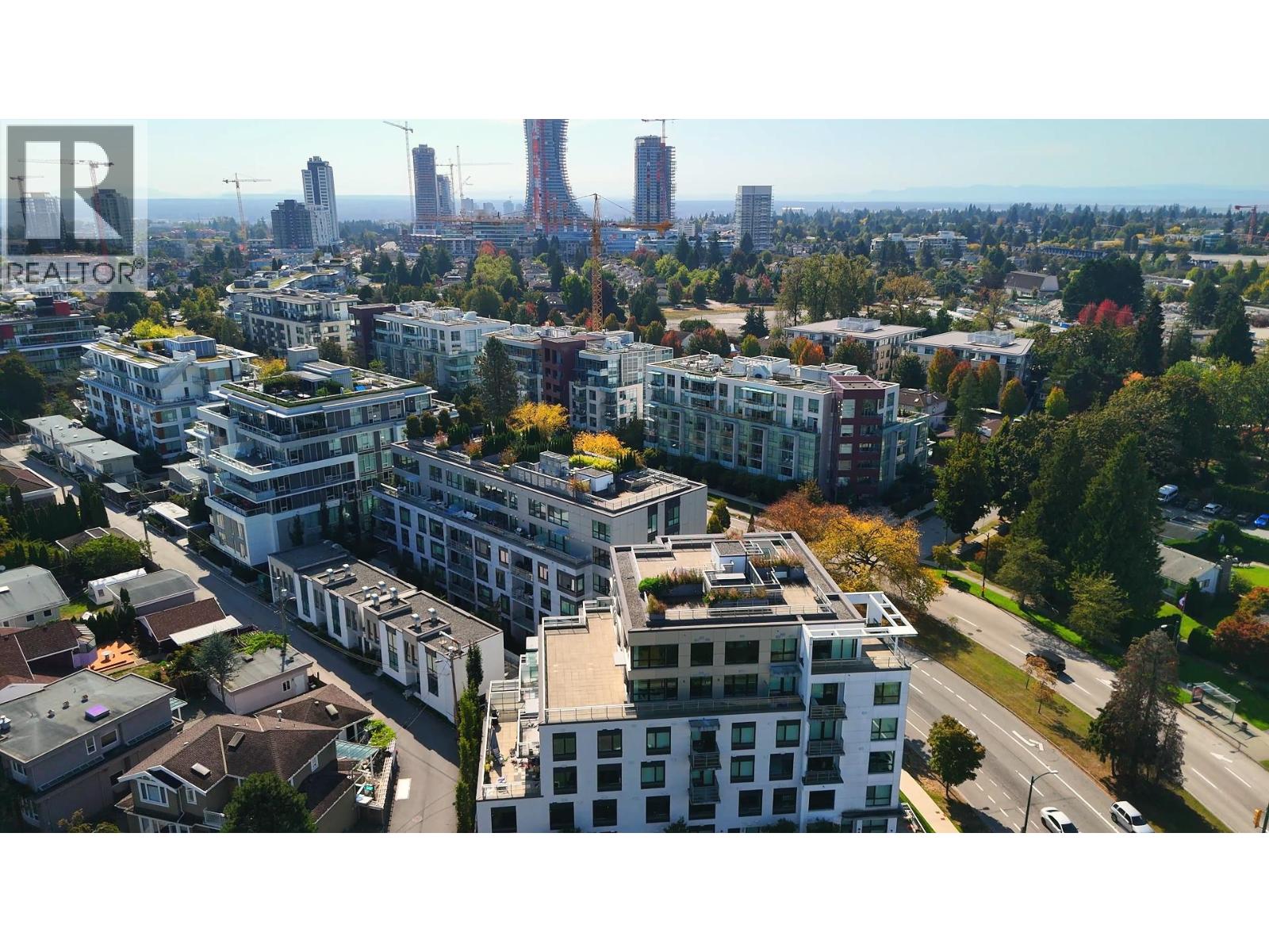 4916 Cambie St, Vancouver, BC V5Z 0K1