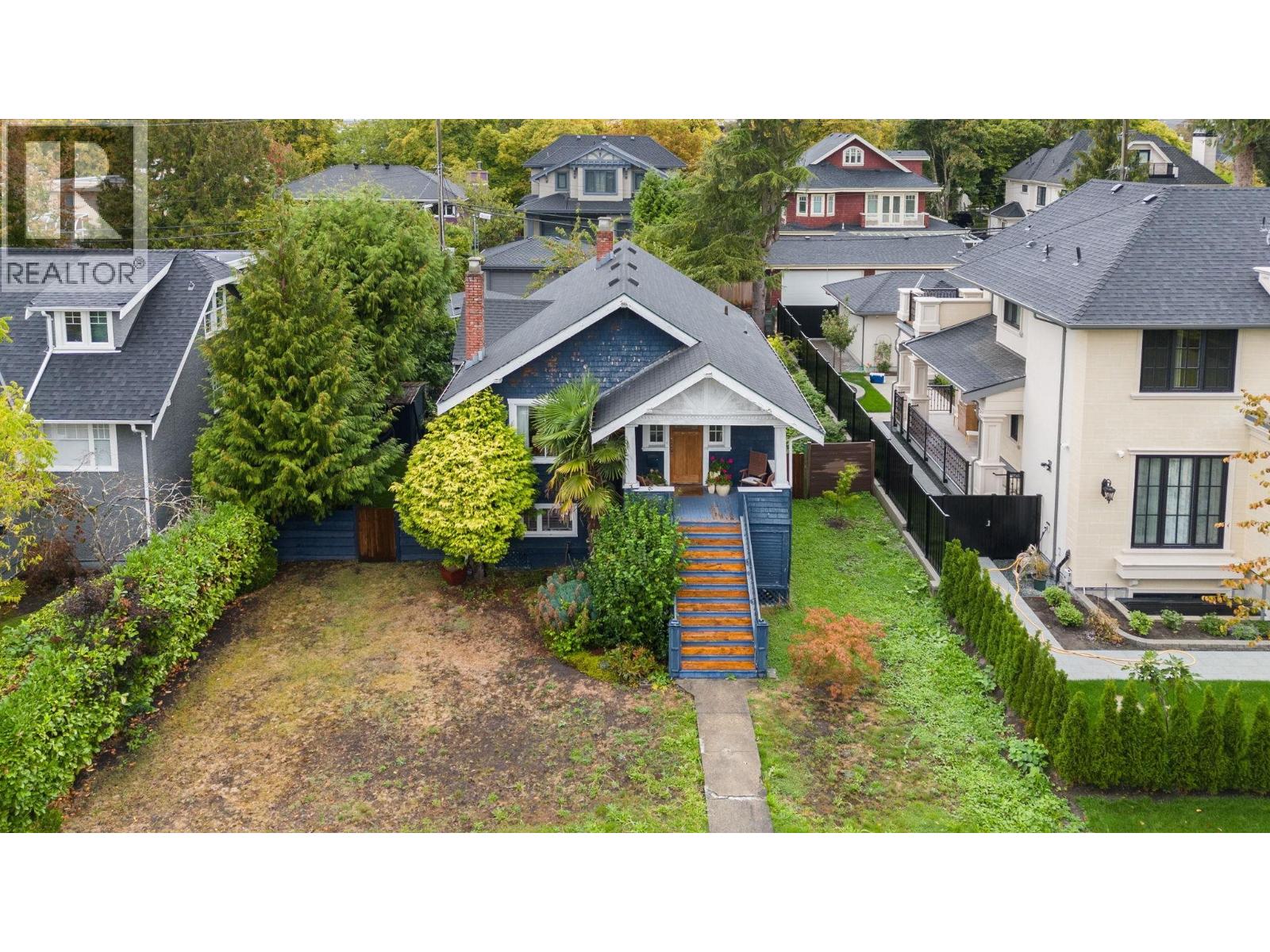 2027 W 44th Ave, Vancouver, BC V6M 2G1