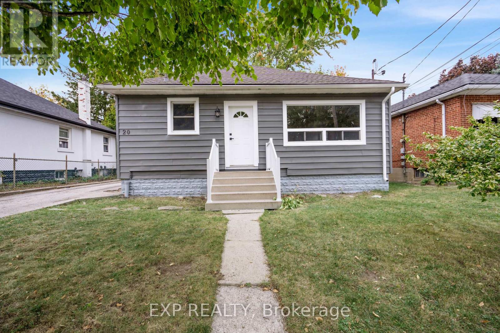 20 W 4th St, Hamilton, ON L9C 3M3