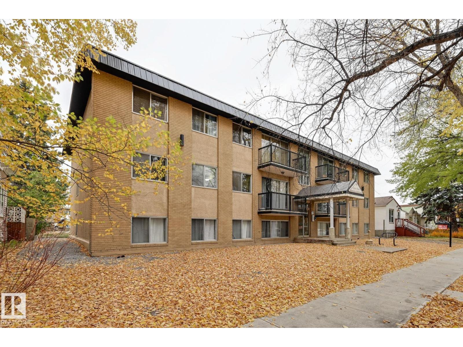 10621 79 Avenue Northwest #105, Edmonton, AB T6E 1S2