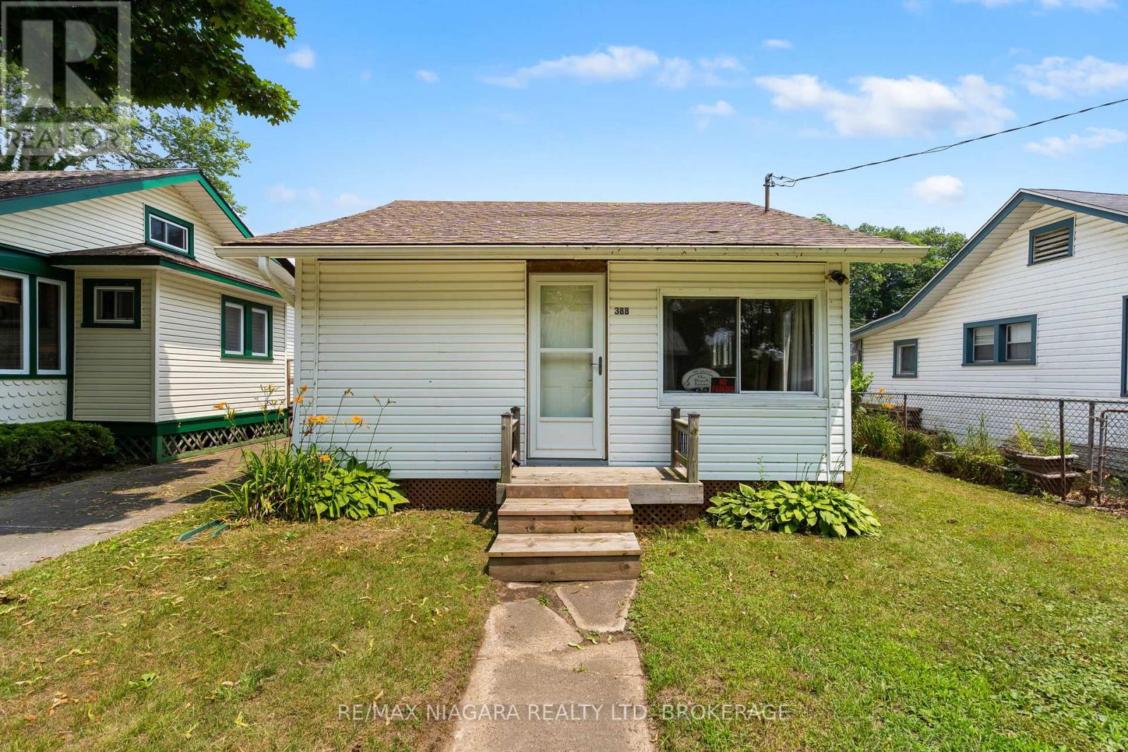 388 Ashwood Ave, Fort Erie, ON L0S 1B0