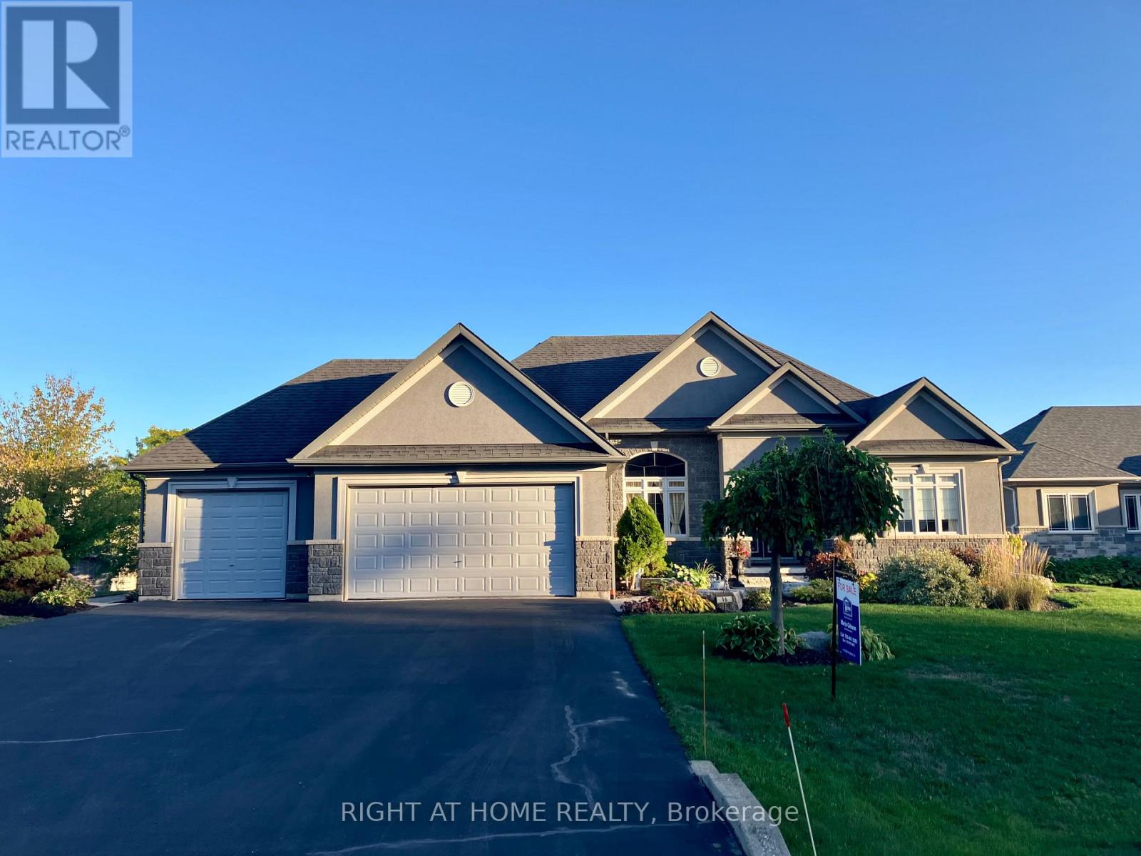 16 Deanna Dr, Wasaga Beach, ON L9Z 1J5