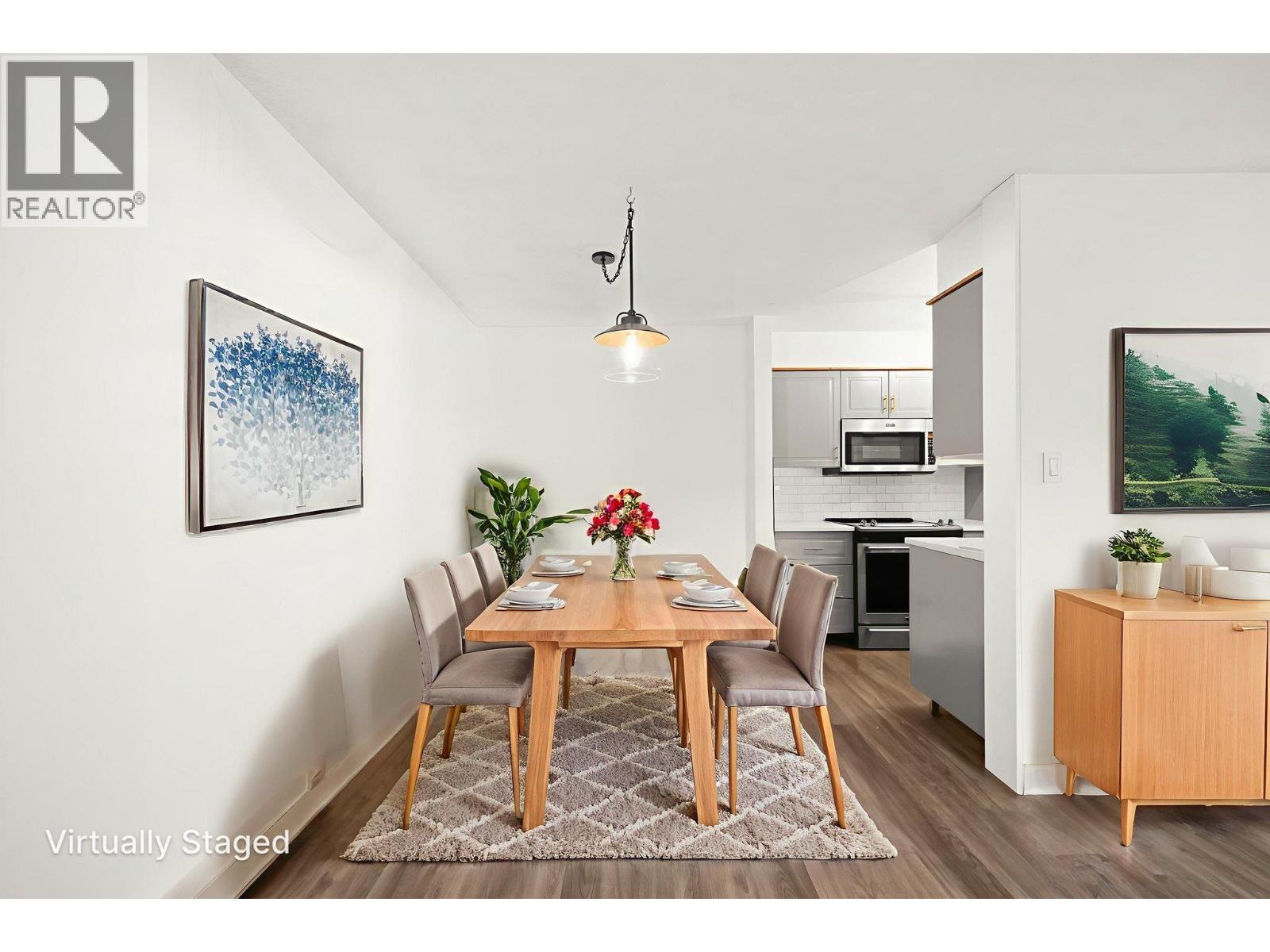 9847 Manchester Drive Unit 110, Burnaby, BC V3N 4P4