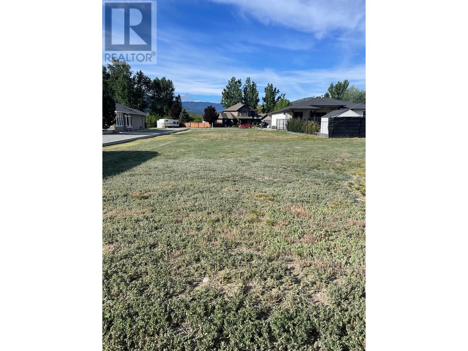 2219 Burgess Ave, Merritt, BC V1K 1R3