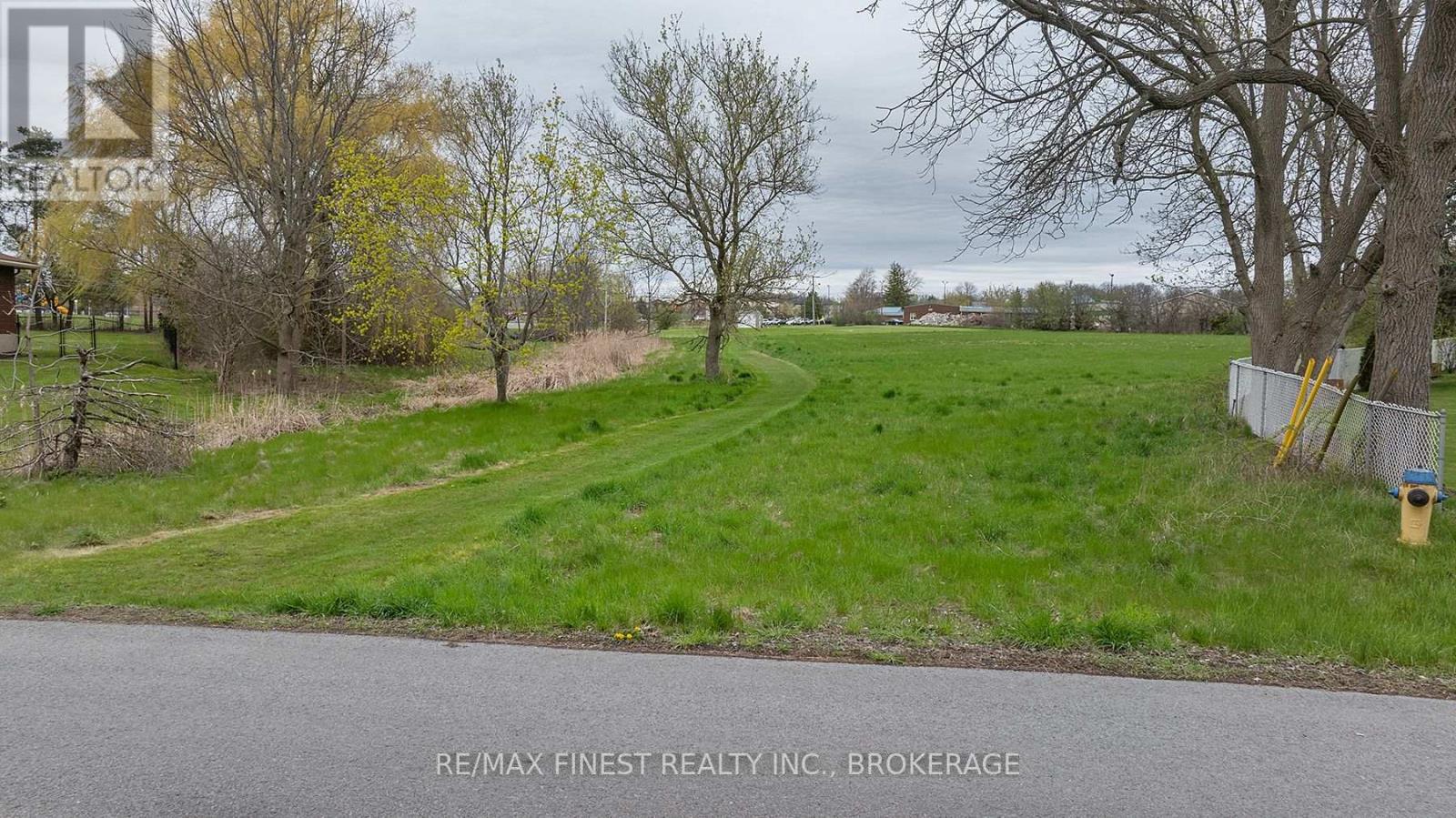13 Slash Rd, Greater Napanee, ON K7R 2Z6