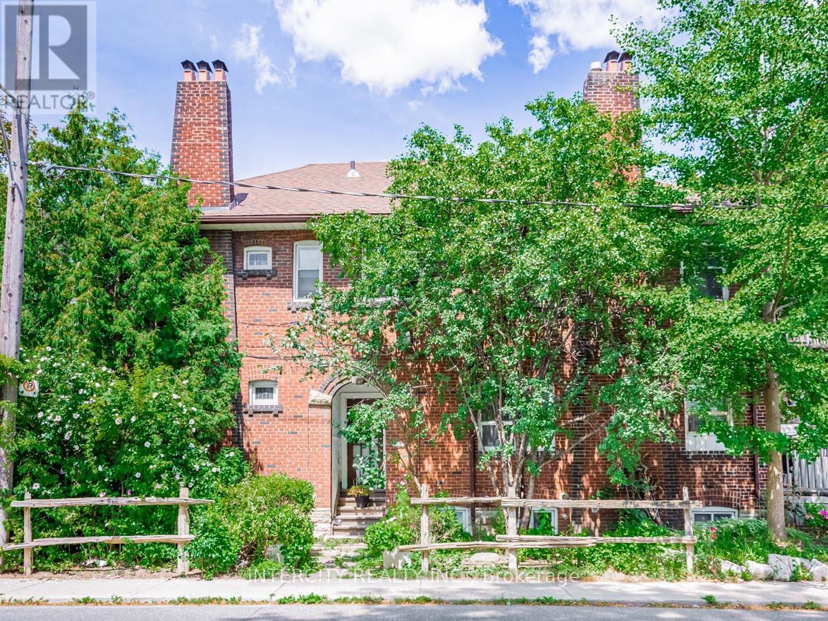 111 Alberta Ave, Toronto, ON M6H 2S1