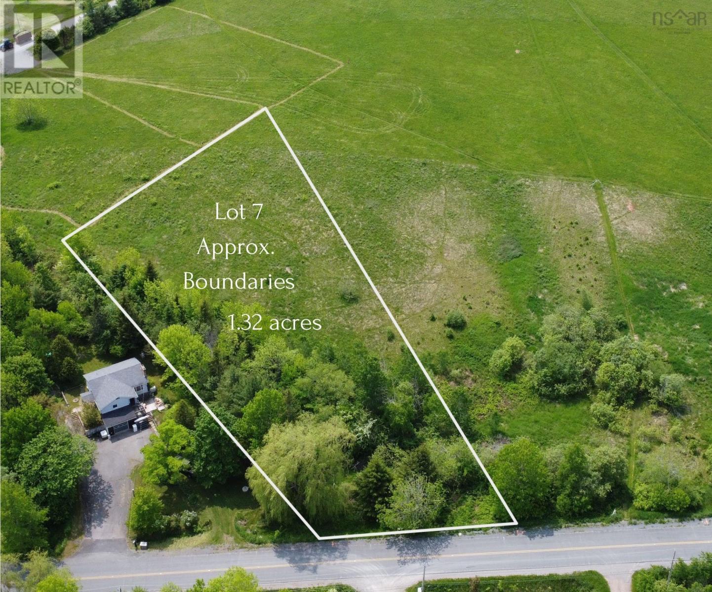 7 Avondale Rd, Avondale, NS B0N 2A0