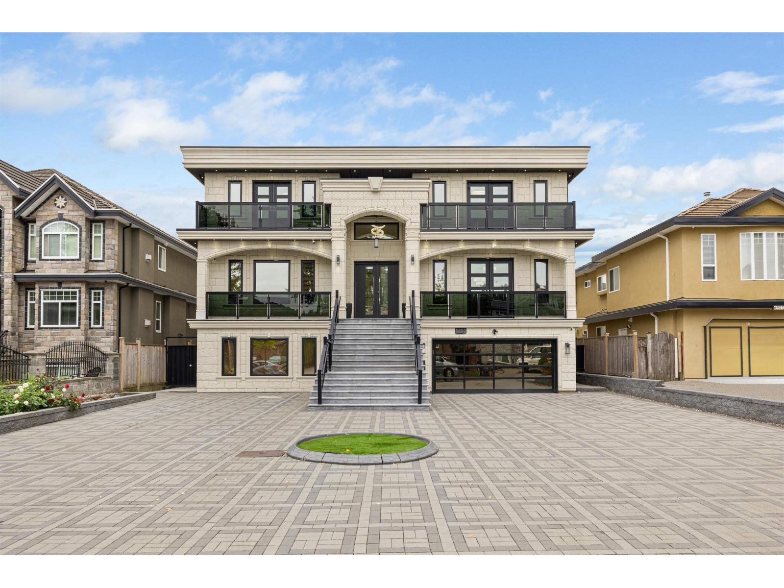 6899 Clevedon Dr, Surrey, BC V3W 6H6