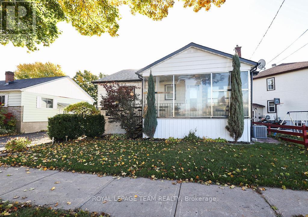 476 Bousquet Ave, Cornwall, ON K6H 3A4