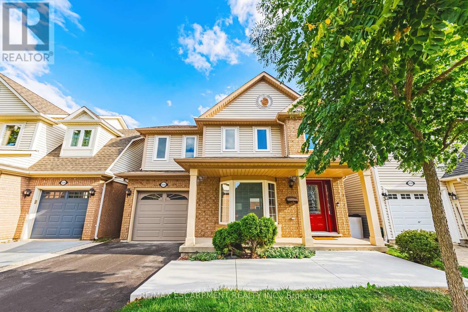 5222 Easton Rd, Burlington, ON L7L 6N6