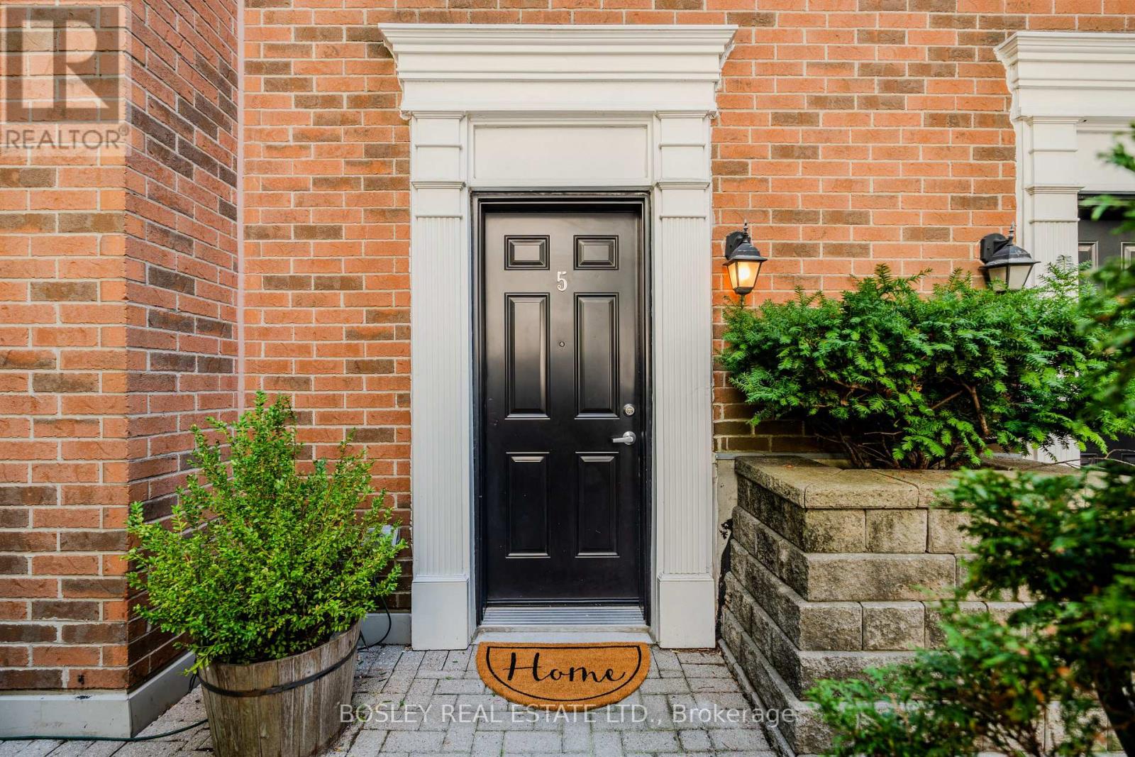 5 83 Lillian St W, Toronto, ON M4S 2H7