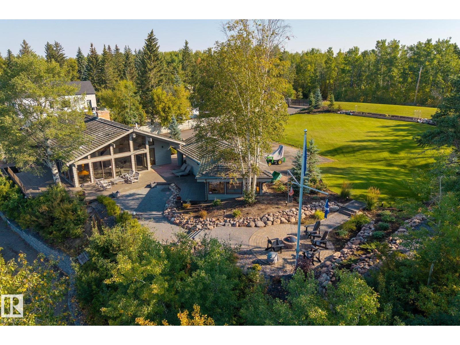 139 Silver Be, Rural Wetaskiwin County, AB T0C 2C0
