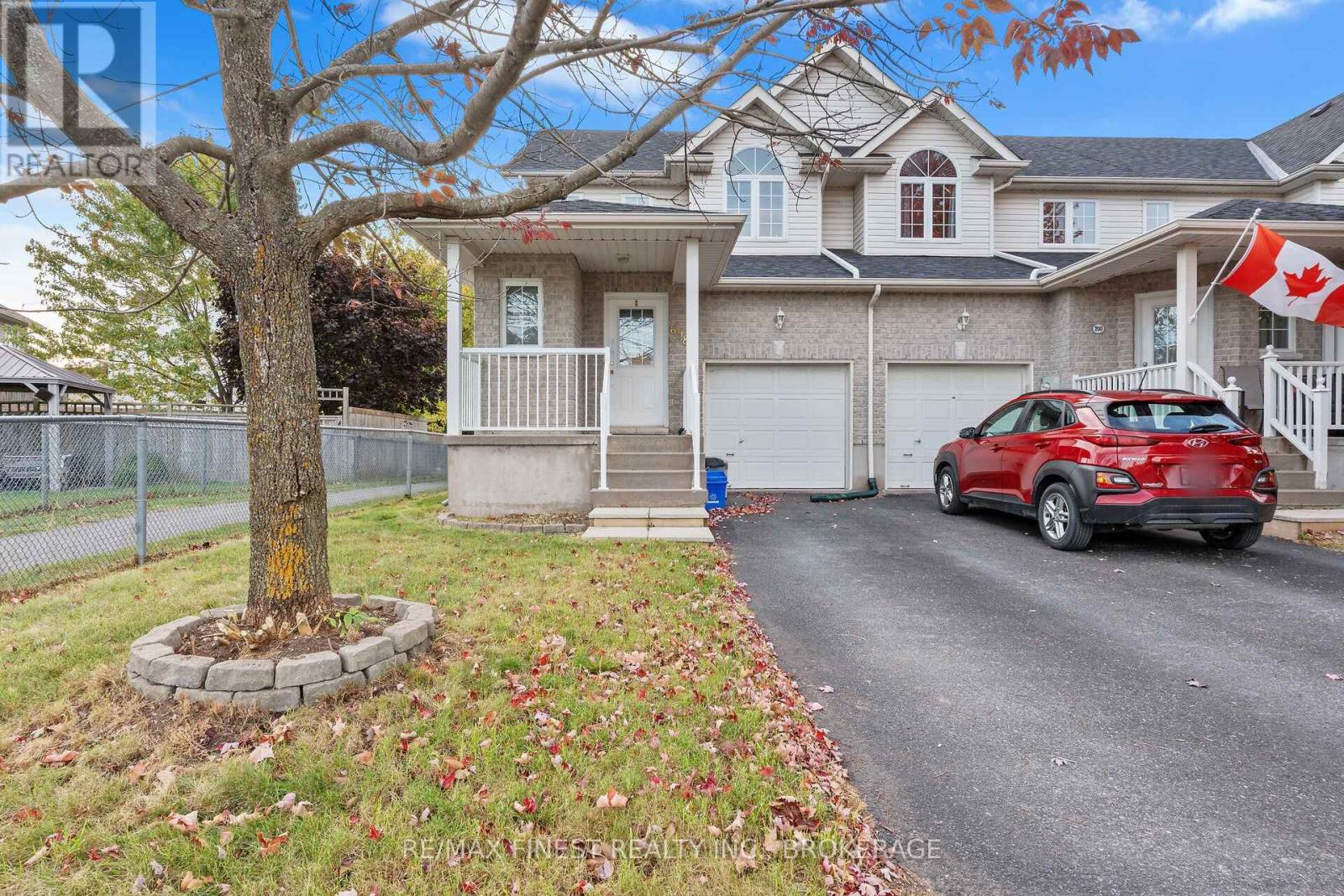 698 Maclean Ct, Kingston, ON K7K 7L8