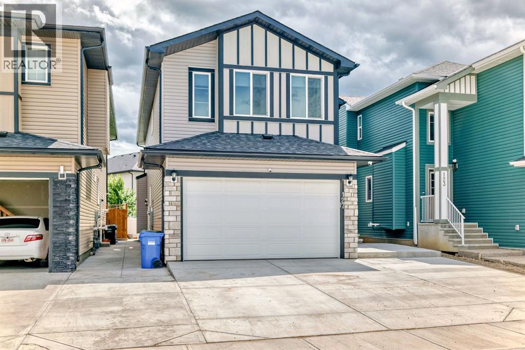 127 Saddlecrest Grv NE, Calgary, AB T3J 2K3
