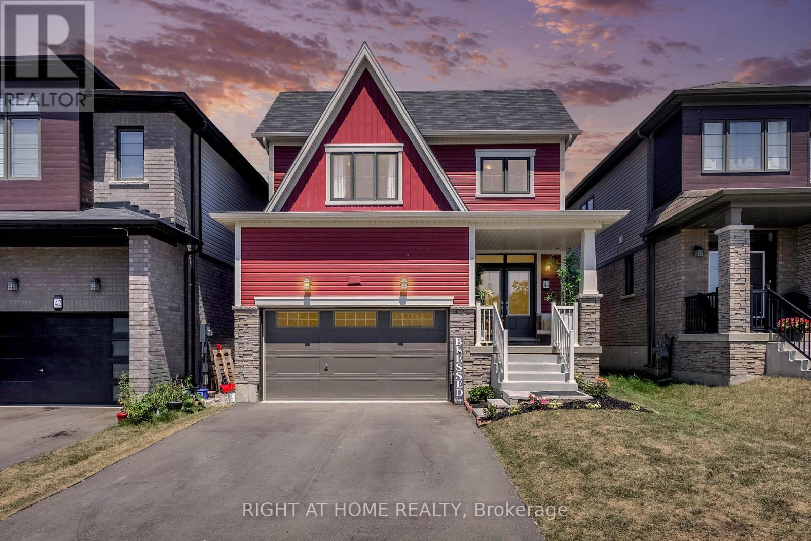 44 Santos Dr, Haldimand, ON N3W 0H1
