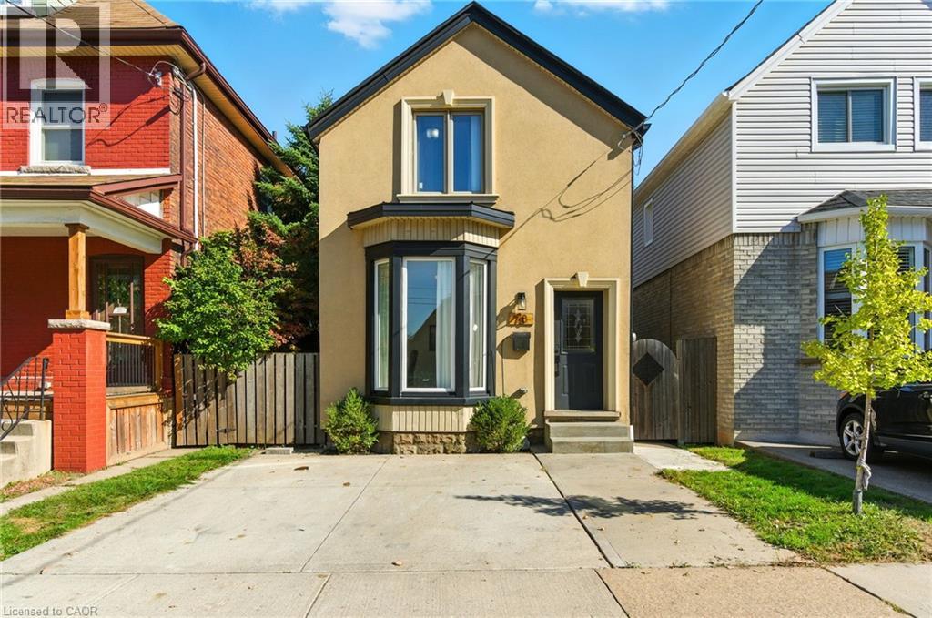 78 Oak Ave, Hamilton, ON L8L 5M8
