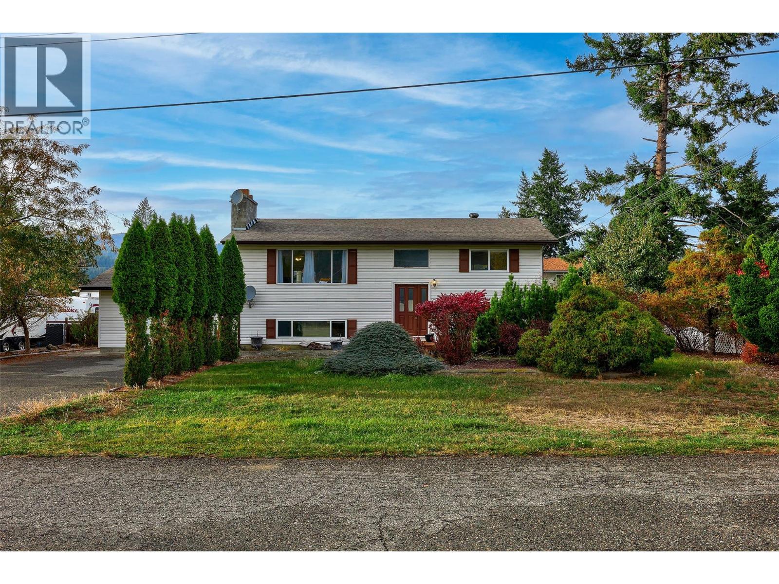 465 Robin Dr, Barriere, BC V0E 1E0