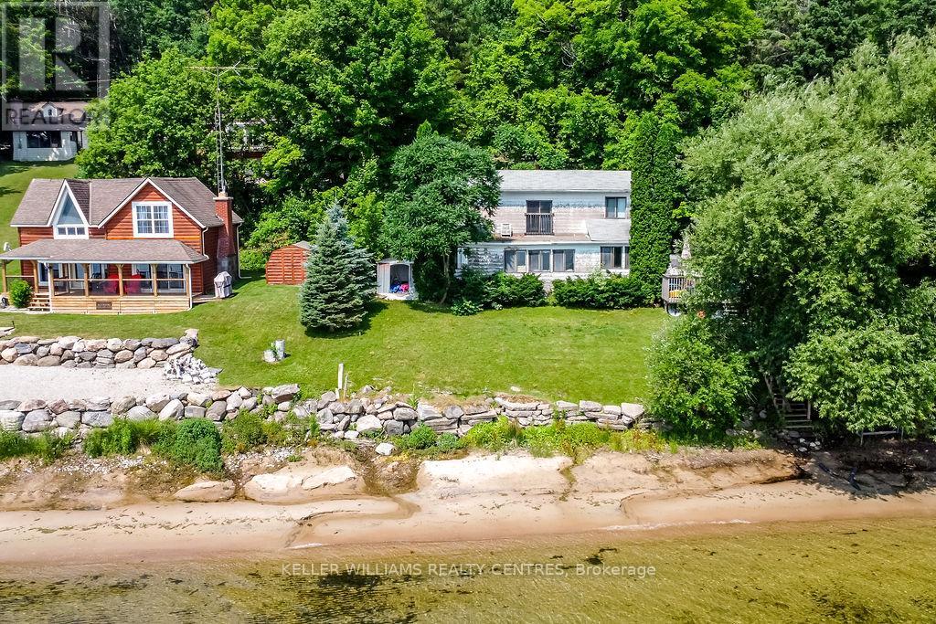 379 Champlain Rd, Penetanguishene, ON L9M 1S3