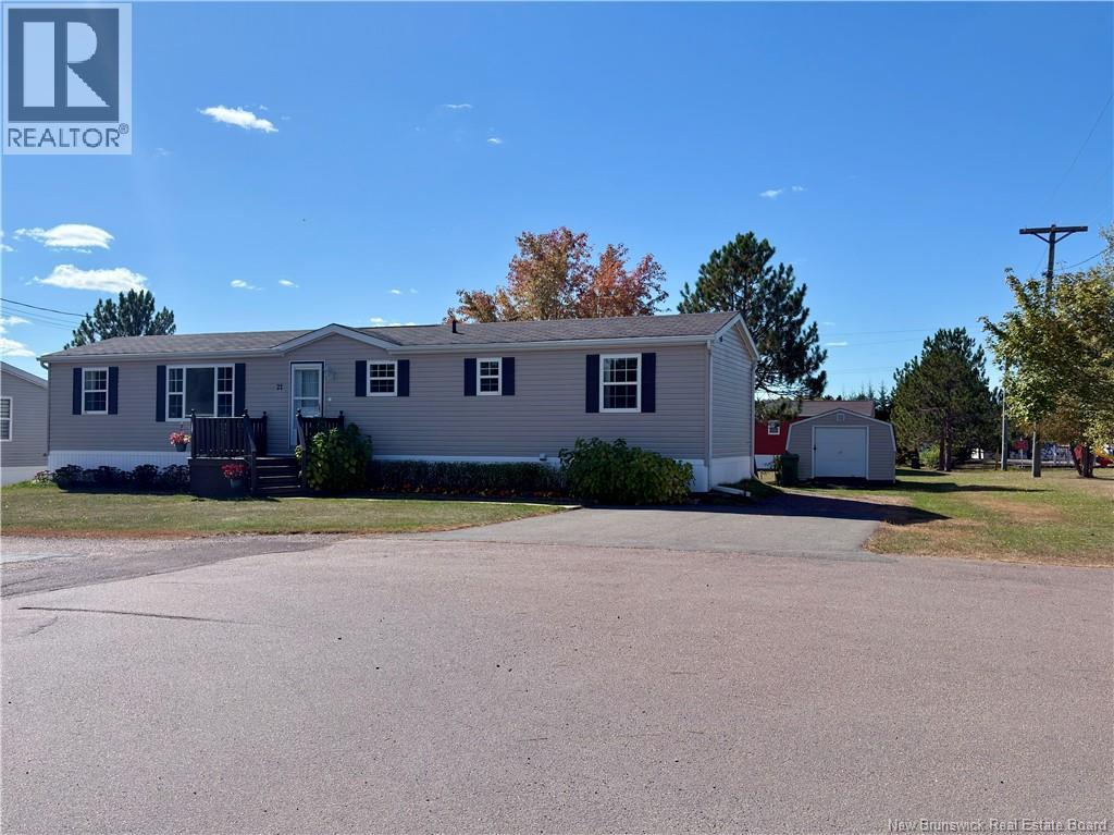 27 Sophie Dr, Dieppe, NB E1A 7X5