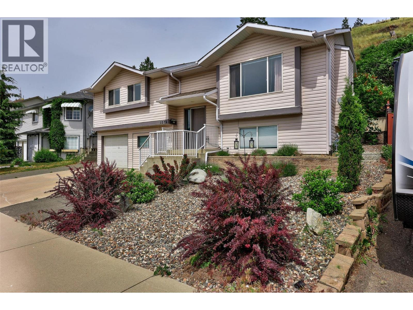 1374 Sunshine Ct, Kamloops, BC V2E 2P9