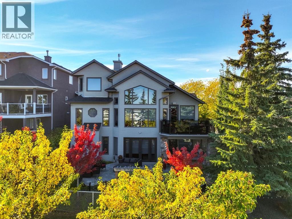 50 Signature Hts SW, Calgary, AB T3H 3C1