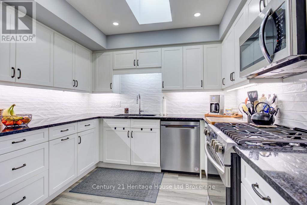 26 Edwin Cres, Tillsonburg, ON N4G 5H6