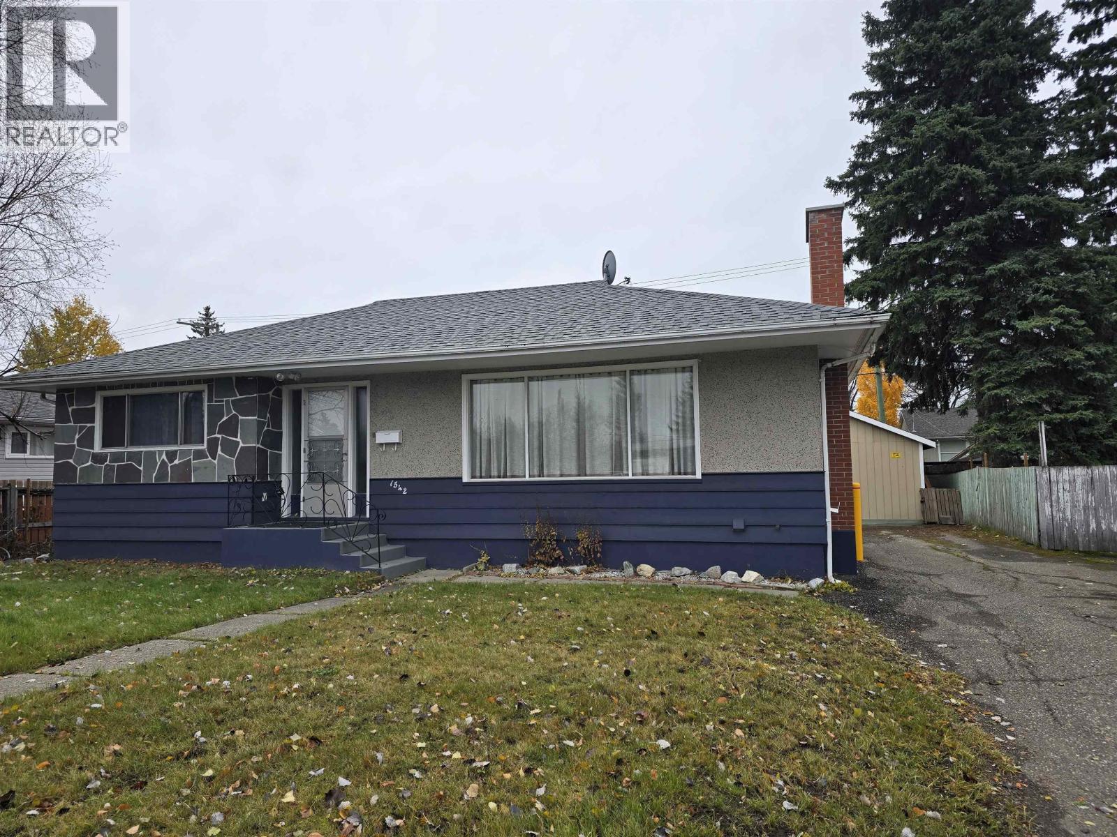 1542 Carney St, Prince George, BC V2M 2L5