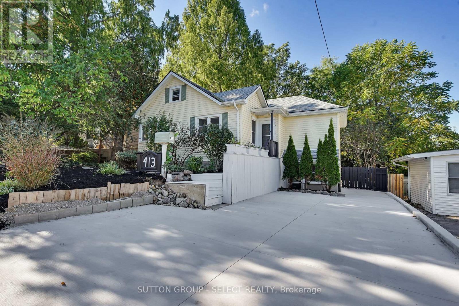 413 Old Wonderland Rd, London, ON N6K 3R1