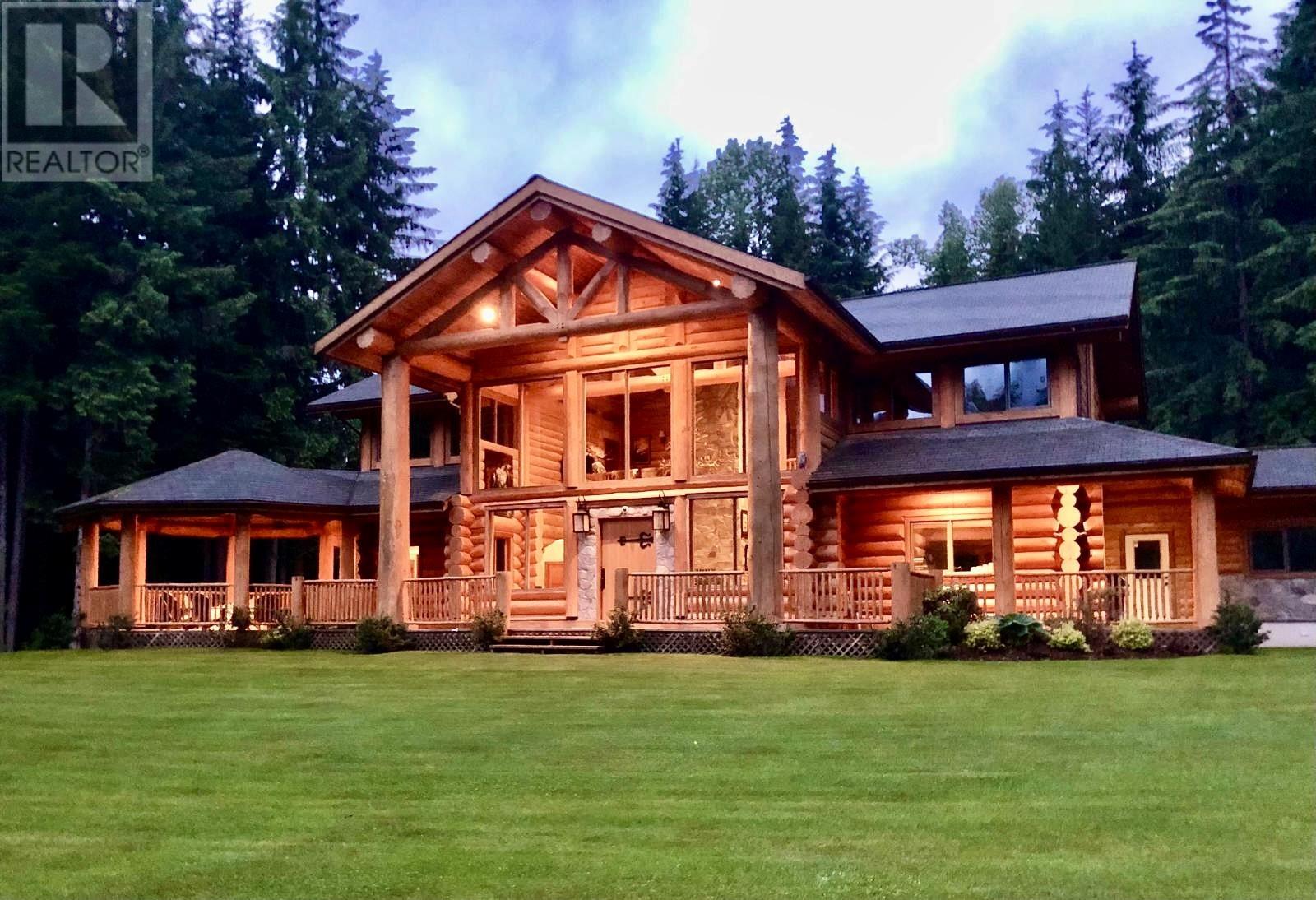 151 Pat Roy Rd, Terrace, BC V8G 0C4